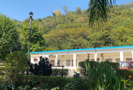 Ekant Guest House
