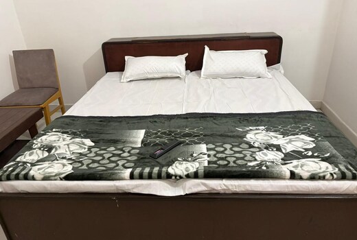 Nilokheri Guest House