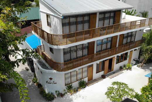 Seena Inn
