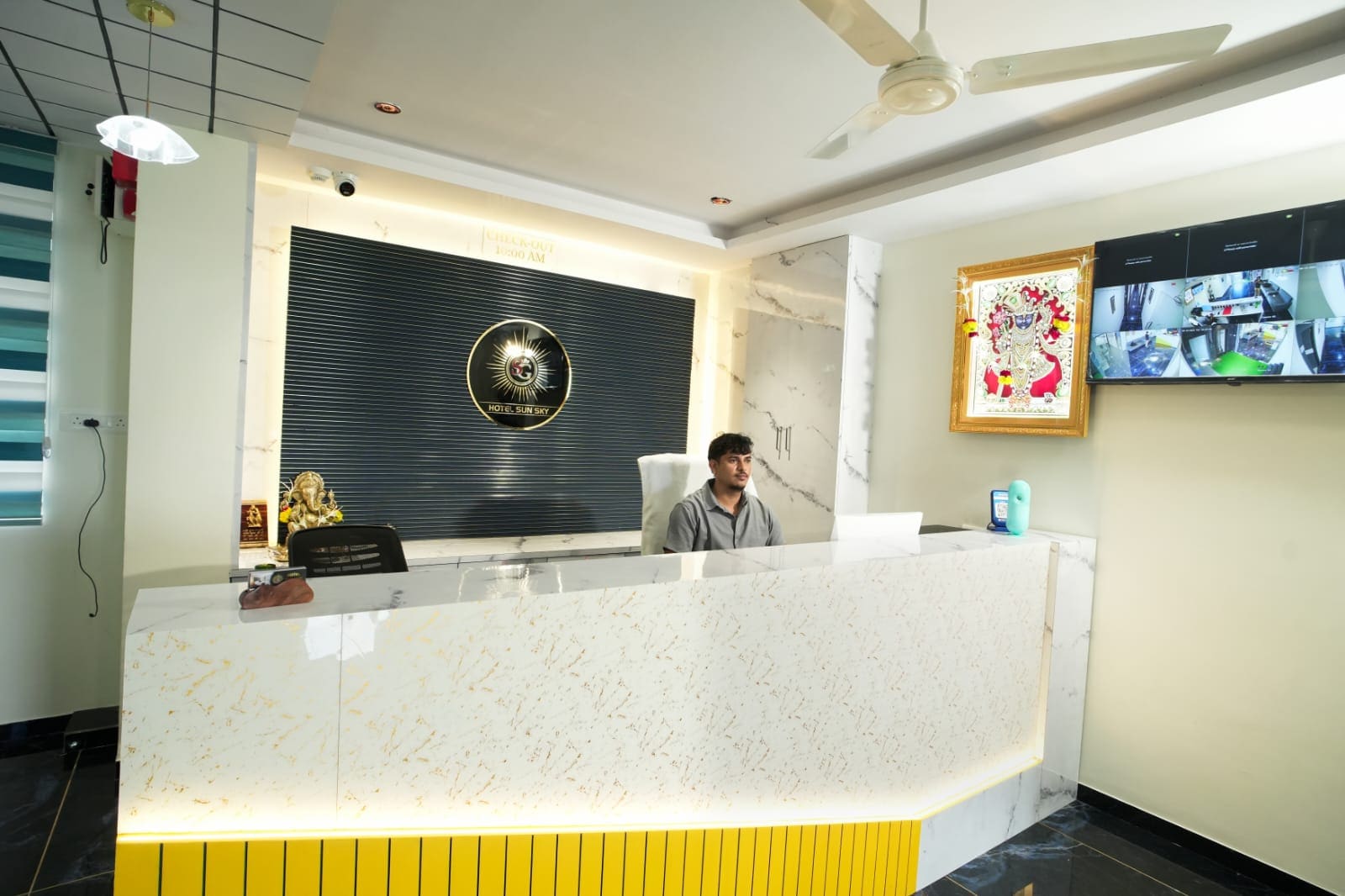 Hotel SunSky
