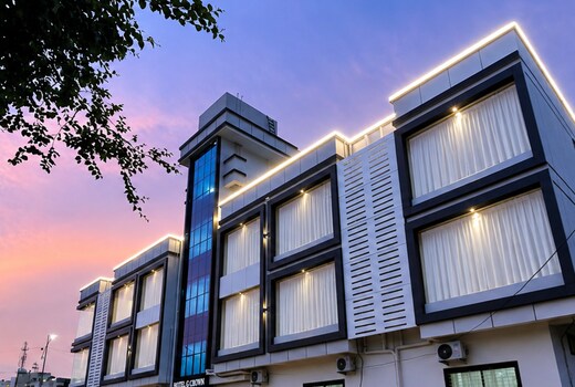 Hotel G Crown