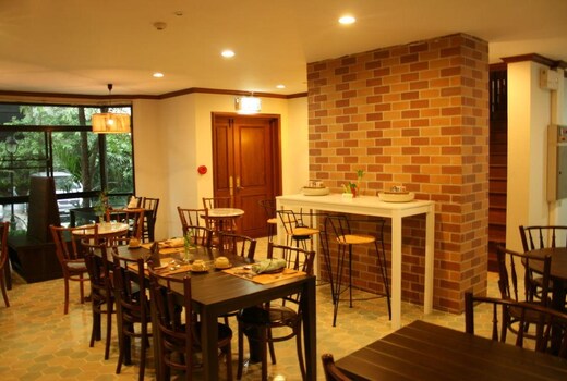 Napa Place Bangkok Hotel