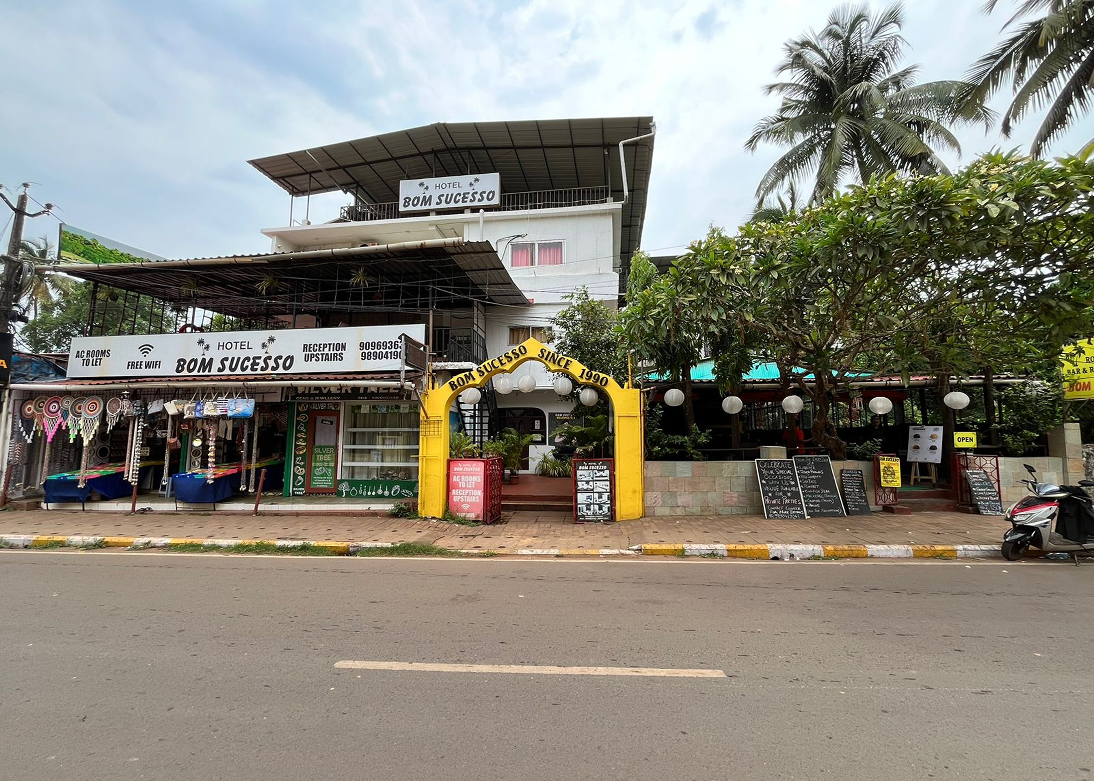 Hotel Bom Sucesso, Candolim Beach