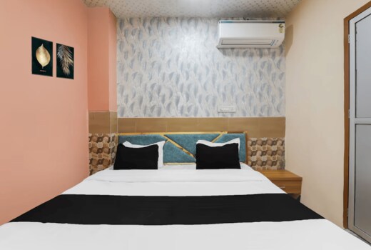 V K palace inn