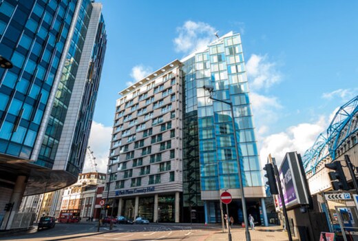 Park Plaza County Hall London