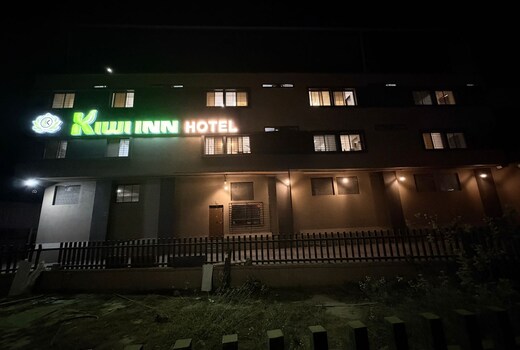 Kiwi Inn Hotel Palda