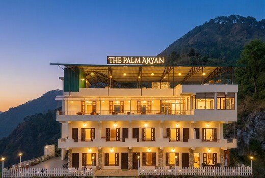 Hotel Sun Village By The Palm Aryan