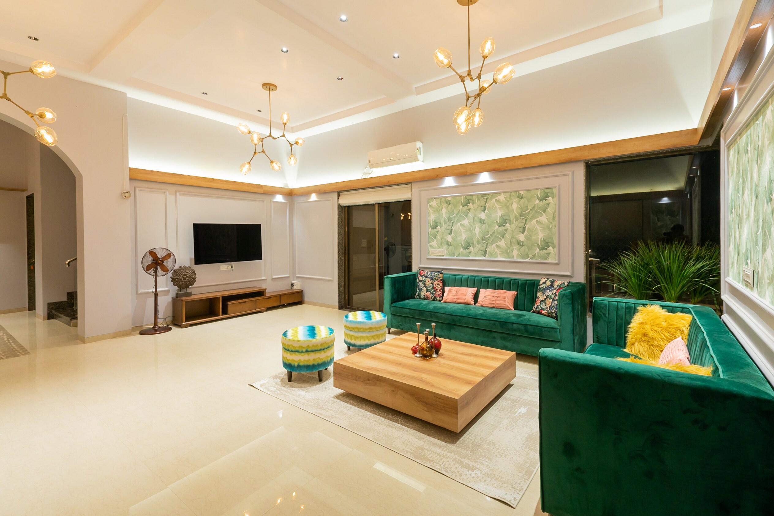 Aaramghar Stays - 4BR Cozy Villa with Temperature Control Pvt Pool