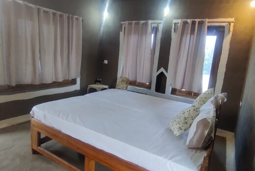 Adarsh Homestay