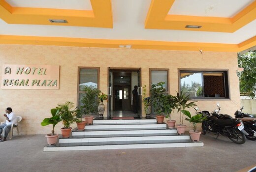 Hotel Regal Plaza