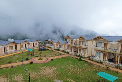 Resort Prakriti Unwind