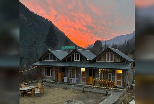 Moksha Woods Cottages Kasol