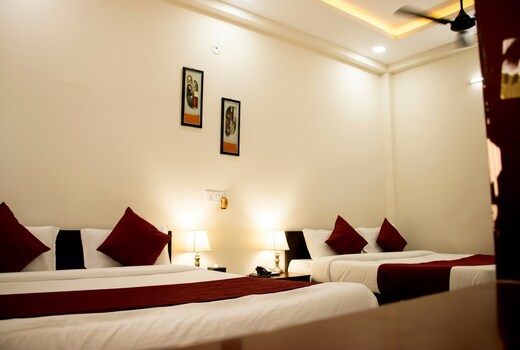 Hotel The Grand Avanti