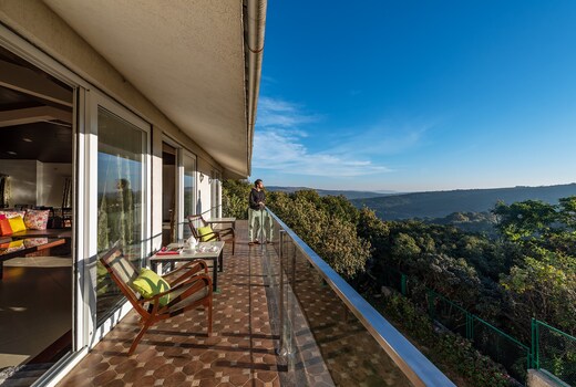 SaffronStays Horizon 360