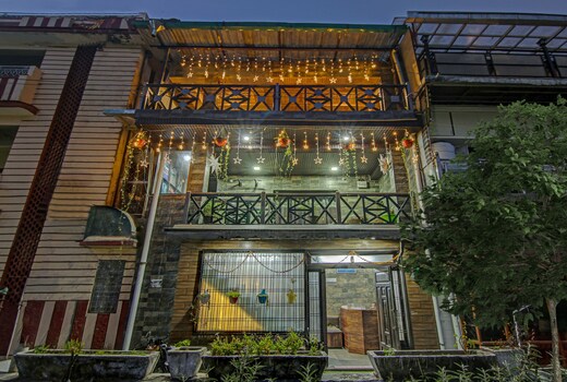 Royce Villa