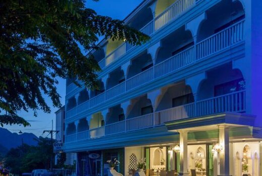 Verandah Hotel