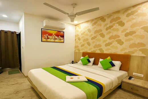 The Grand Chetak Inn