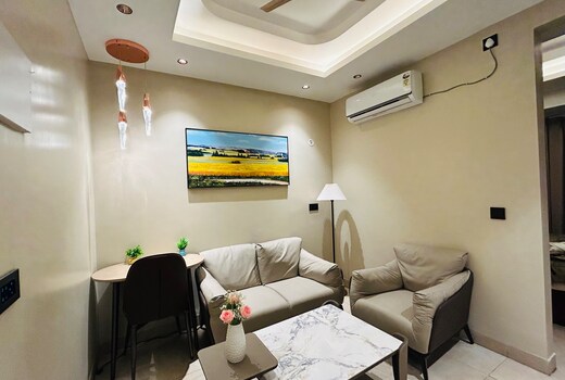 The Comfy Zone Premium 1BHK By Vayora Stays
