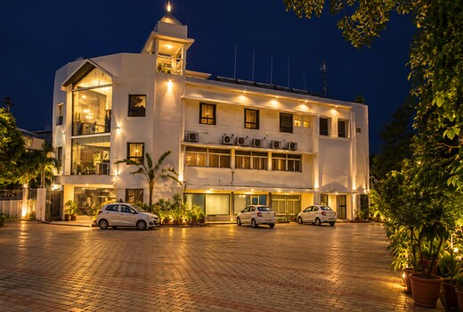 Hotel Vardan