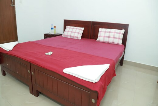 Royal Park Residency