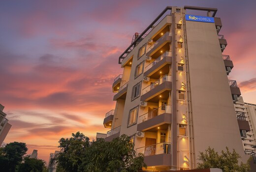 FabHotel Falcon Executive - Pan Card Club Road