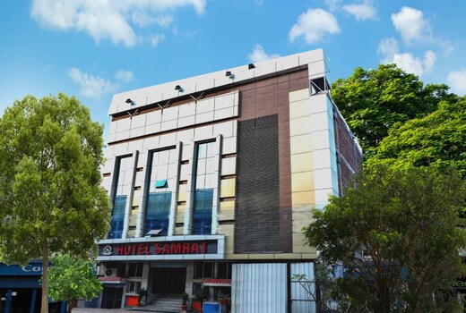 Hotel Samrat