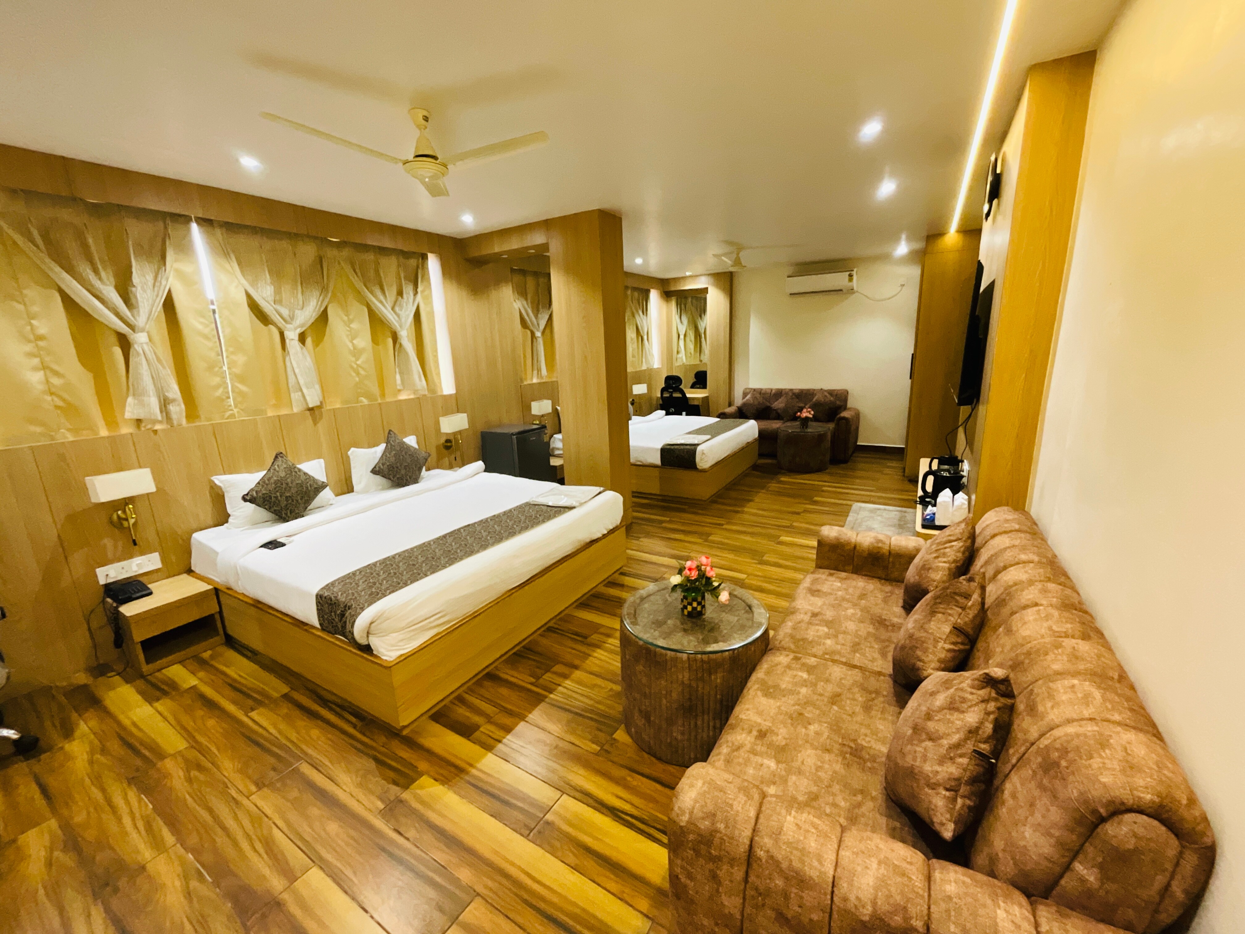 Hotel J K Palace