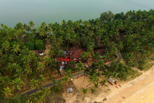 Avisa Island House