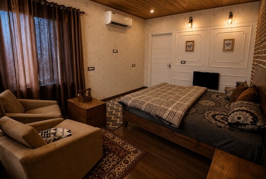 The Celebre-: A Little Castle Homestay Kanatal