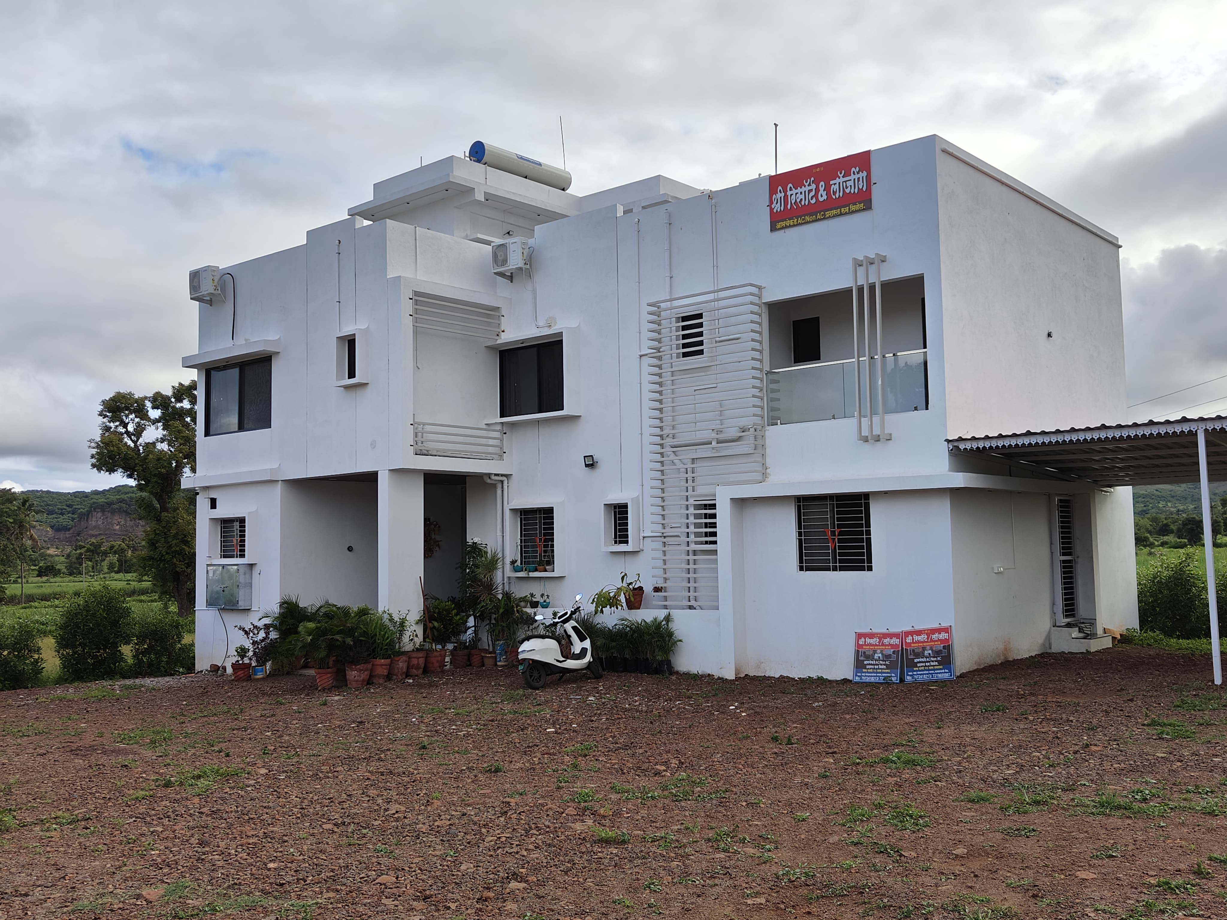 SHRI RESORT AND LODGING