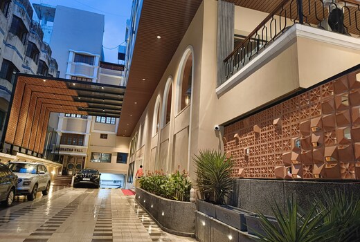 The Luxant Hotel