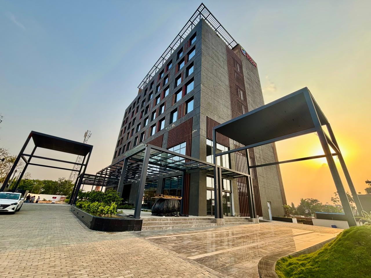 Ramada Encore By Wyndham Ayodhya Takpura