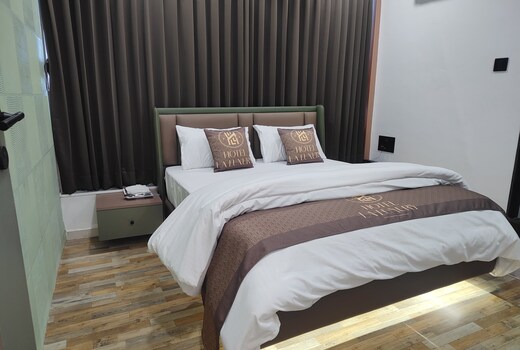 Hotel La Luxury - Katargam