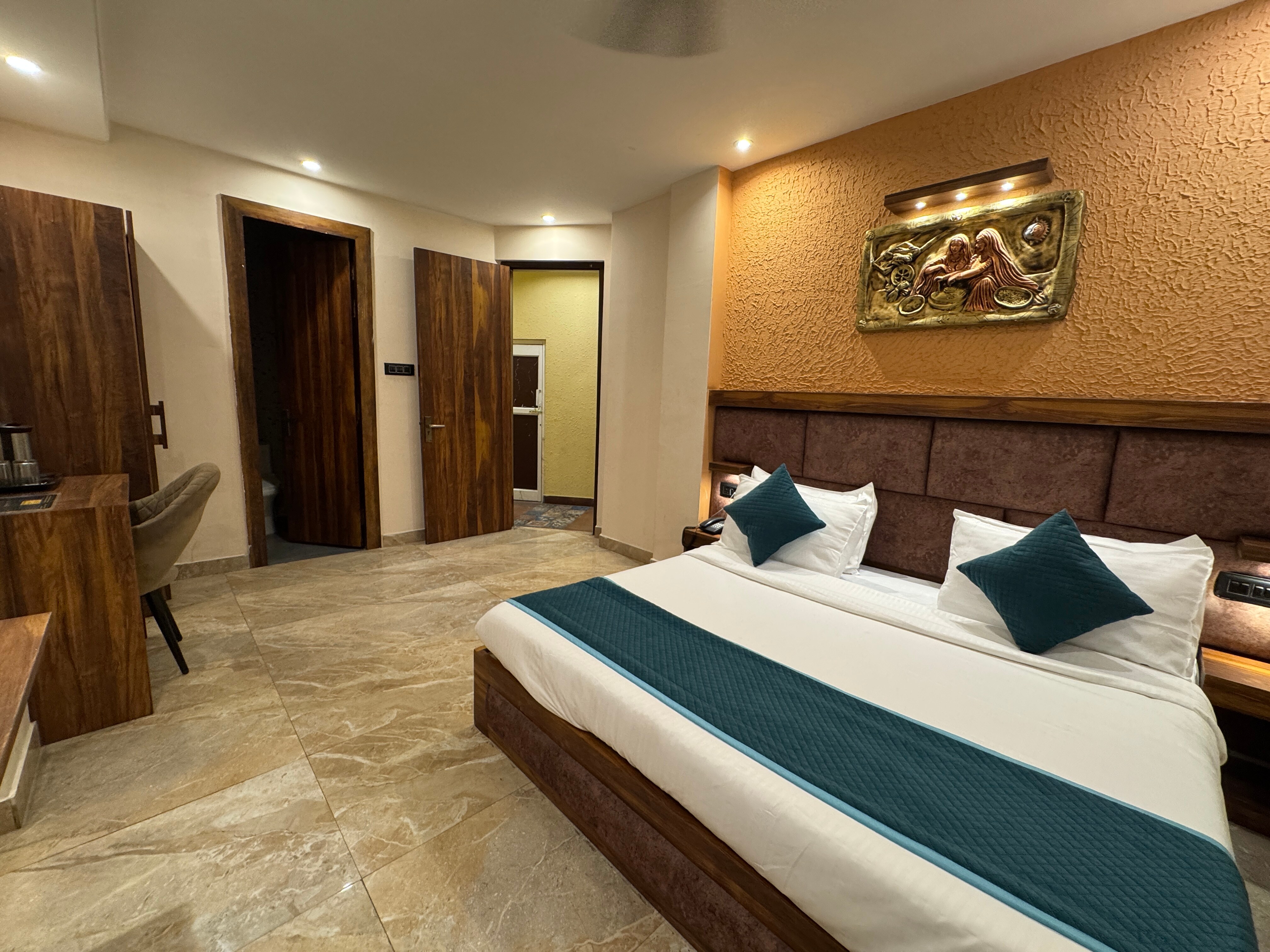 Sky High By T AND M Hotels