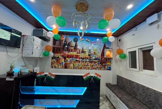 Neelkanth PG Stay | Walkable to Kashi Vishwanath Temple