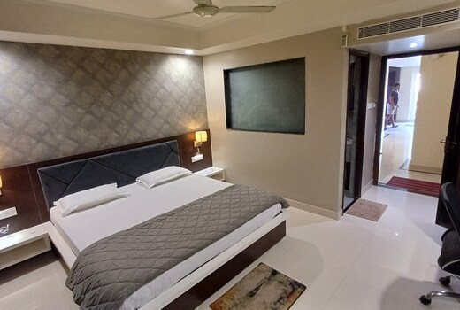Sridham 100M From Puri Sea Beach