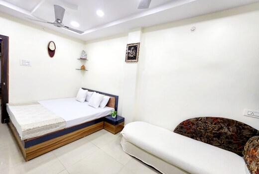 Mahakal Serenity Home Stay