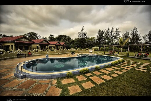 Breathing Earth Resort | Luxury Eco Cottage