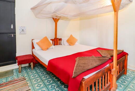 Om Shanti Patnem | Beach Cottages & Rooms