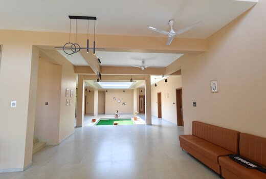 Parin Hotel And Resort