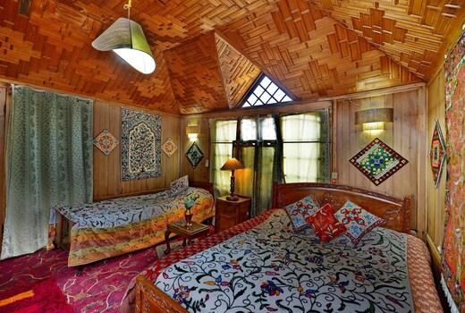 Akbar Group Of Heritage Houseboats