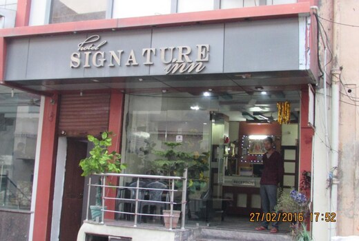 Hotel Signature inn