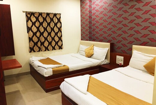 Hotel Safar Residency