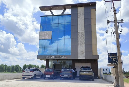Laxmi Grand Inn