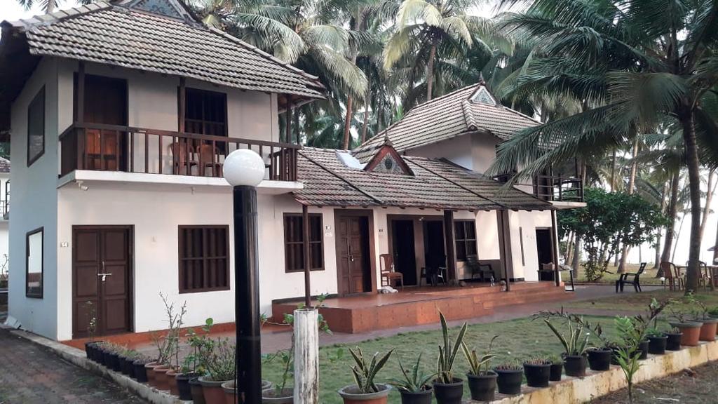 Kanbay Beach Resort