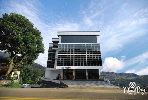 CloudBay hotel