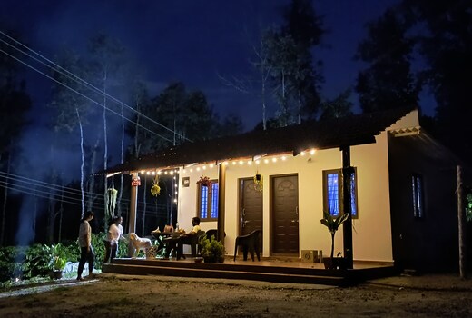 Raj estate stay
