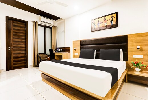 Hotel O JMK