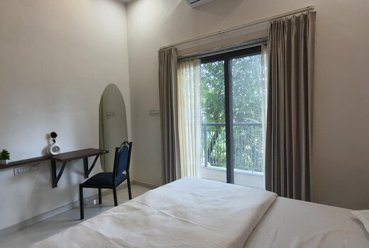 Tranquil 2BHK with Green Views