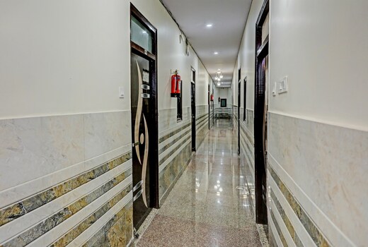 OYO 822977 Hotel NS